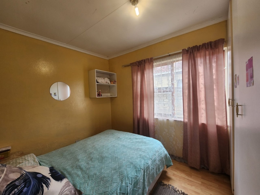 4 Bedroom Property for Sale in Levallia Western Cape